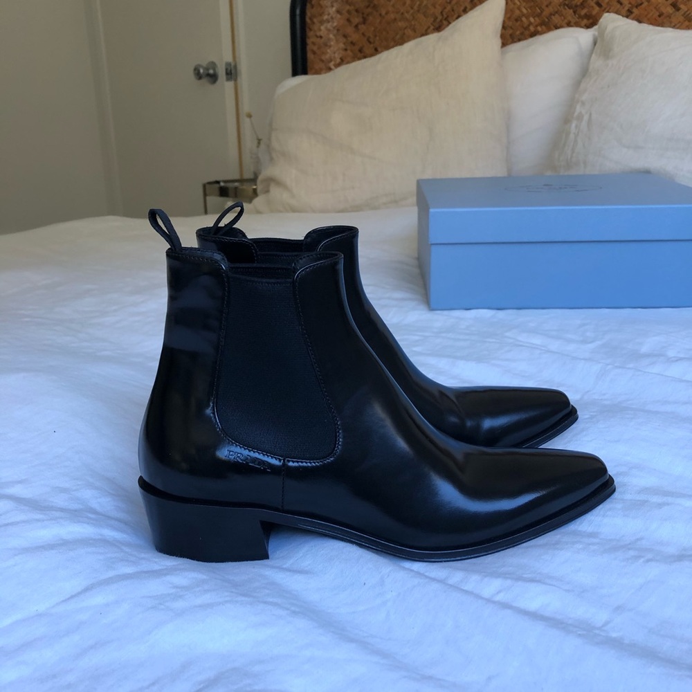 Prada Black Leather Square Toe Chelsea Boots New - Picture 3 of 10